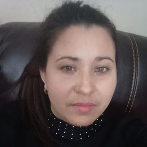 Meet your Posher, Katielis